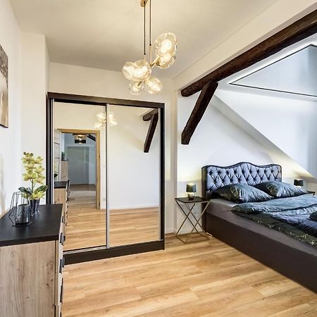 Appartamento Przy Deptaku Nowy Sącz Esterno foto