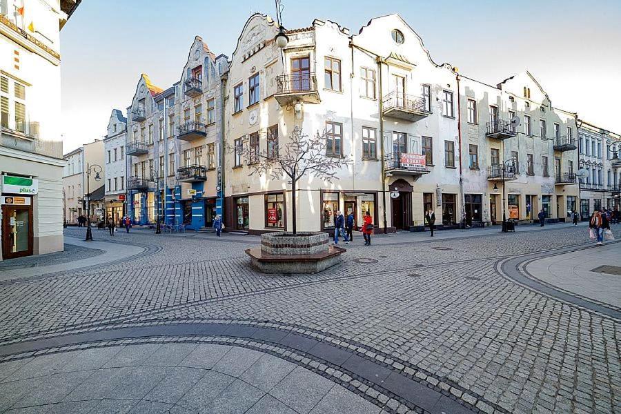 Appartamento Przy Deptaku Nowy Sącz Esterno foto